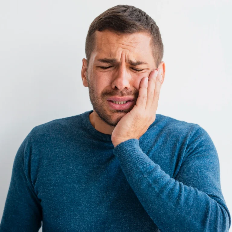Sensibilitatea Dentară – Cauze și Soluții